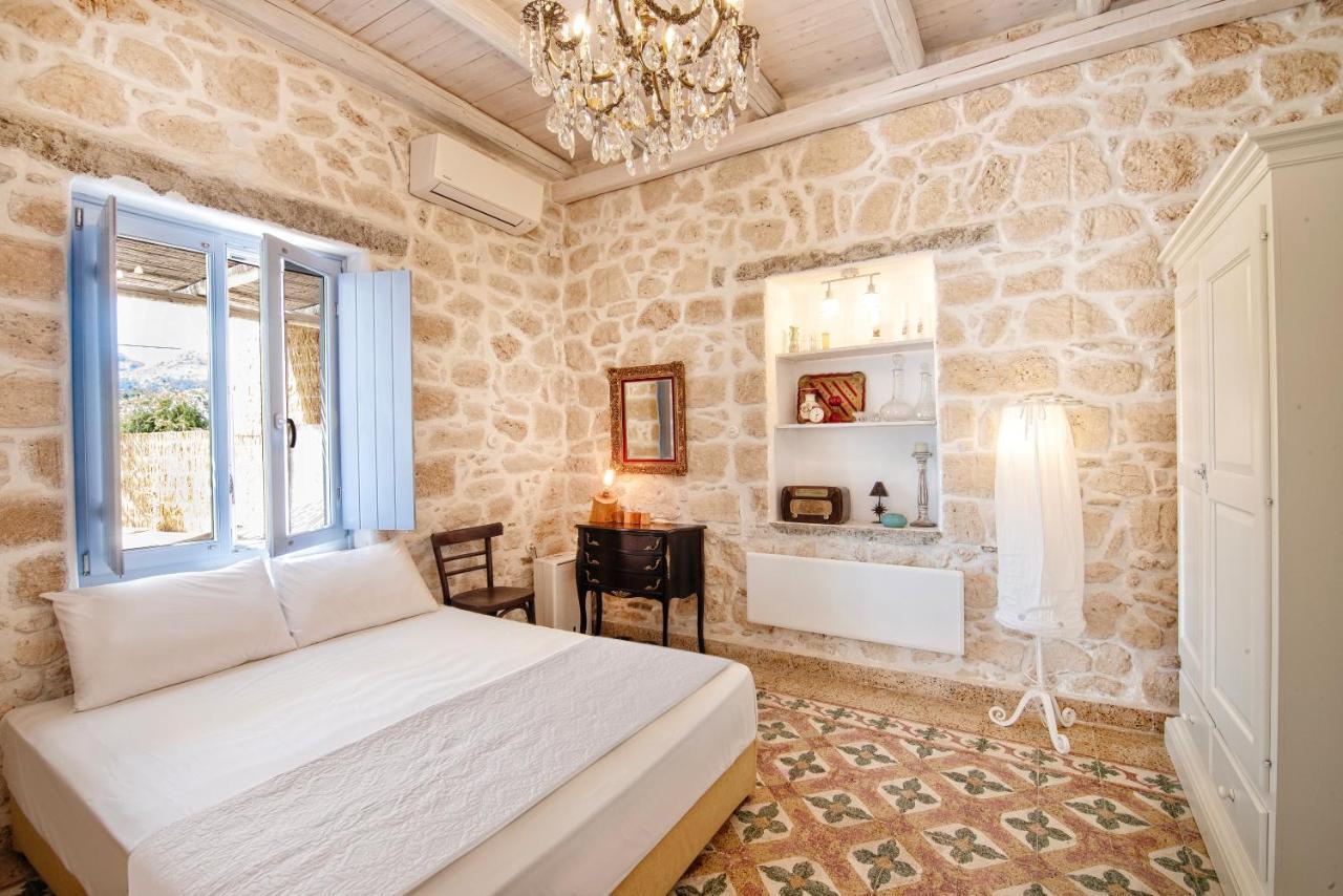 Terra E Sole Spa Suite Aegina Vathí Eksteriør bilde