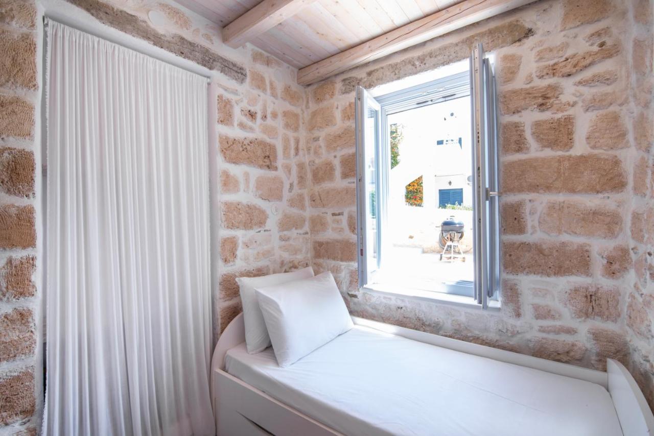 Terra E Sole Spa Suite Aegina Vathí Eksteriør bilde
