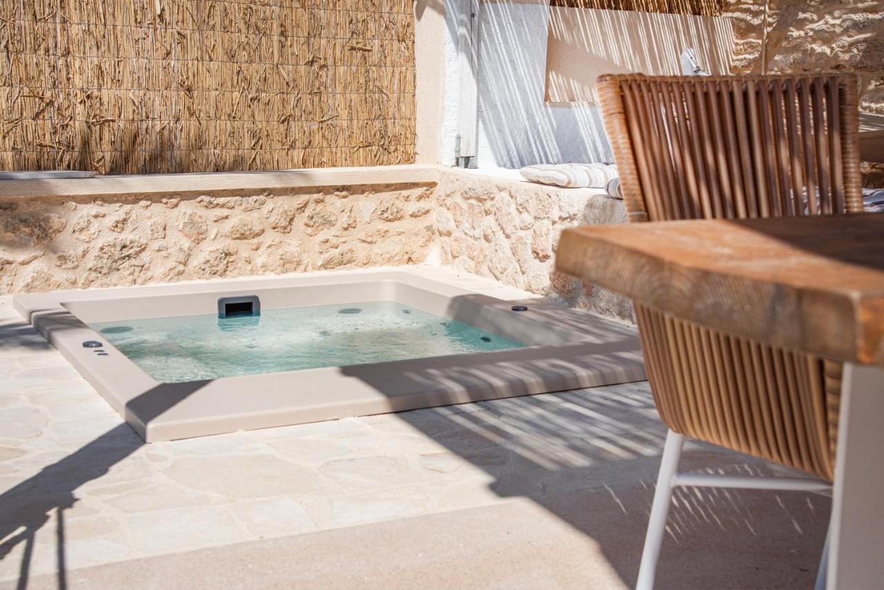 Terra E Sole Spa Suite Aegina Vathí Eksteriør bilde
